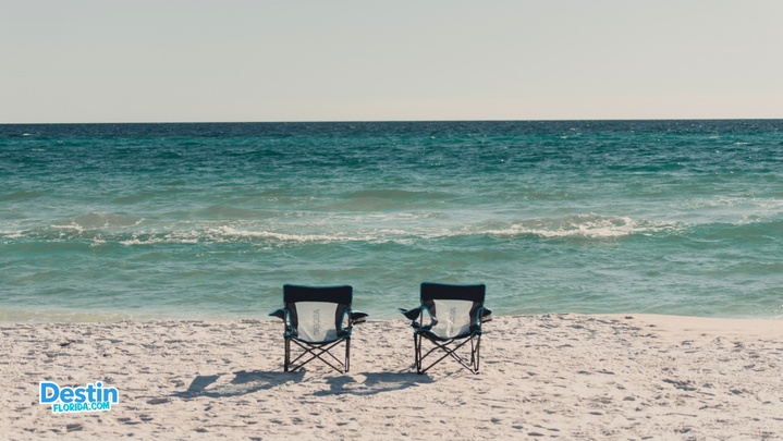Beach Chair Rental Options in Destin, FL Featured Image