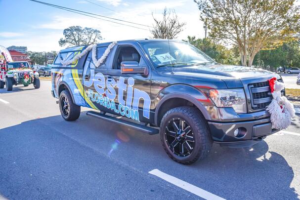 38th Annual "Elf on the Shelf" Destin Christmas Parade Featured Image